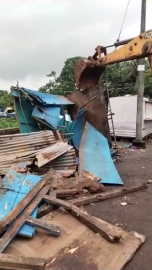 Chimbel panchayat razes around 20 illegal kiosks