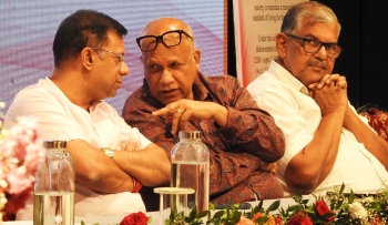 ﻿Griha Aadhaar prog in fiefdom of turncoats; message is clear