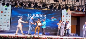 ﻿Johnny shines at national bodybuilding championship