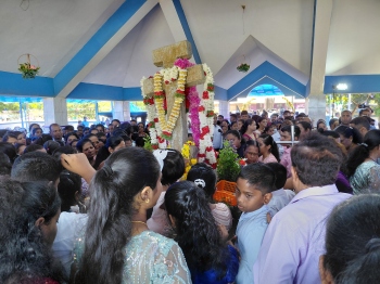 Miraculous Holy Cross feast celebrated at Agonda beach