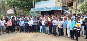 ﻿Activists rally behind taxi operators in protest against aggregator guidelines
