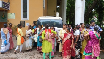 Mapusa market vendors allege abuse by civic staff; file police complaint