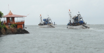 Hostile navigation issues at mouth  of Sal back to haunt boat owners