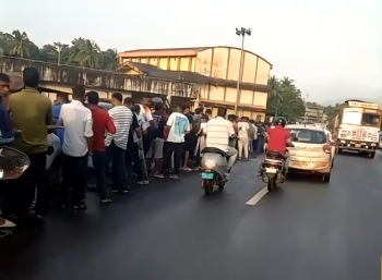 3 km queue for Ganesh Mandal coupon sale in Quepem