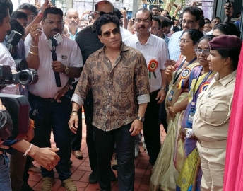 ﻿Cricket was my passion, never a profession: Sachin