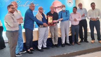 ﻿Goa Swimming Assn felicitates Digambar Kamat on global appointment