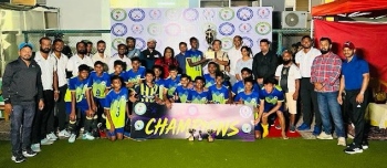 ﻿Wilred Leisure make last-eight; Father Agnel School win hockey title