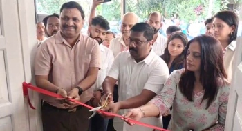 Benaulim MLA opens health care unit in Fatrade