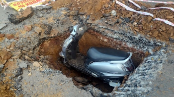 Road mishap triggers outrage over excavations in Valpoi