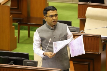 CM undergoes routine health check-up at Pune; to be discharged today