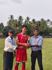 Youth Club of Manora rout AA de Moira 8-0