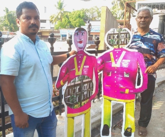 Activists come out with Old Man effigies of Old Goa bungalow
