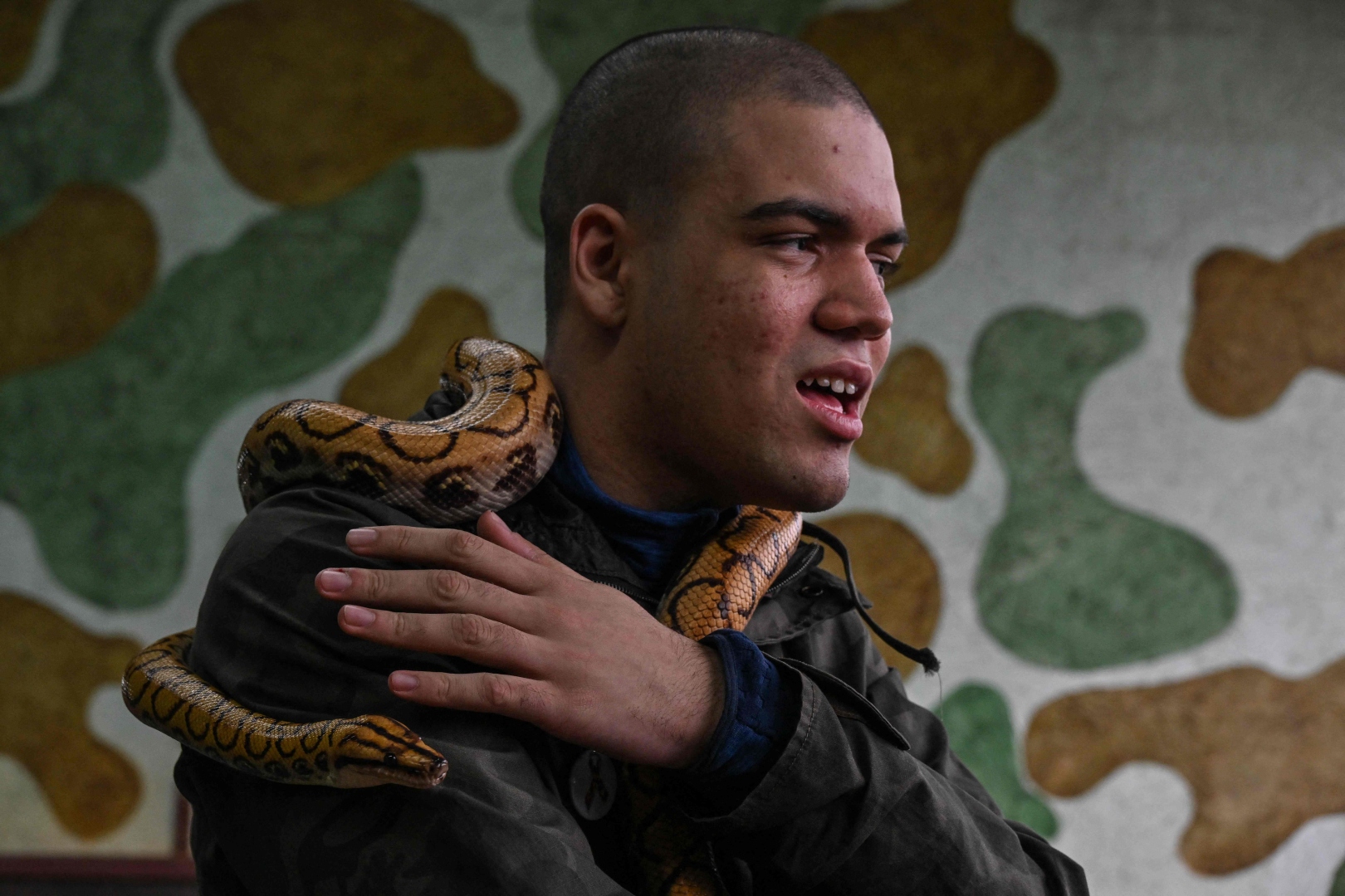 Snakes as therapy animals: Reptiles help heal in Brazil