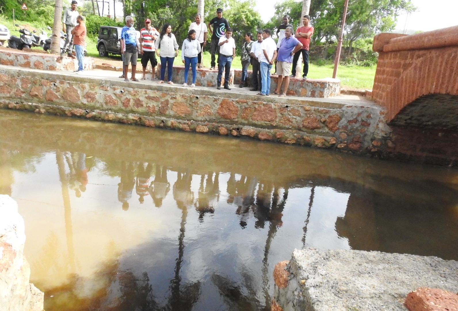 Uproar in Areal as villagers complain water bodies polluted with industrial effluents