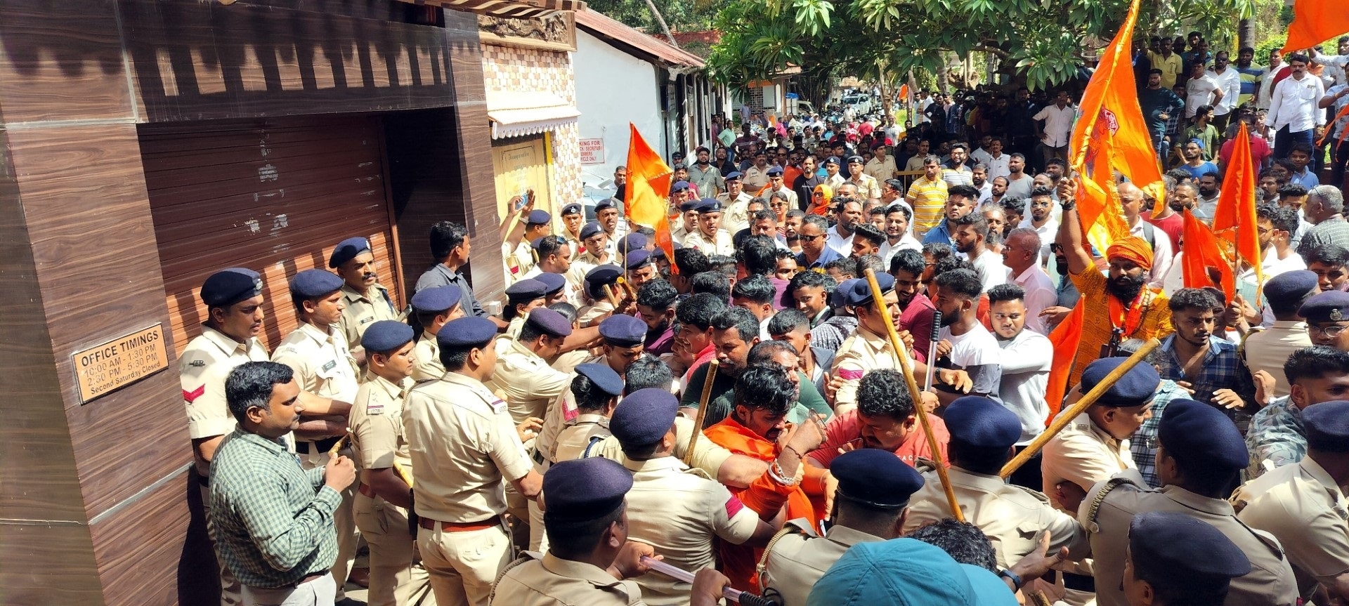 Accommodating Shivaji becomes bone of discord