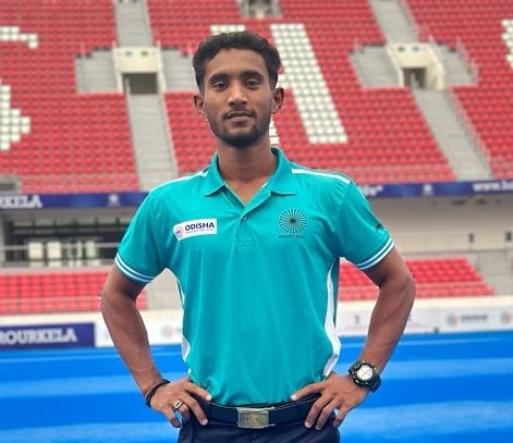 ﻿Riyaz making his mark as hockey video umpire