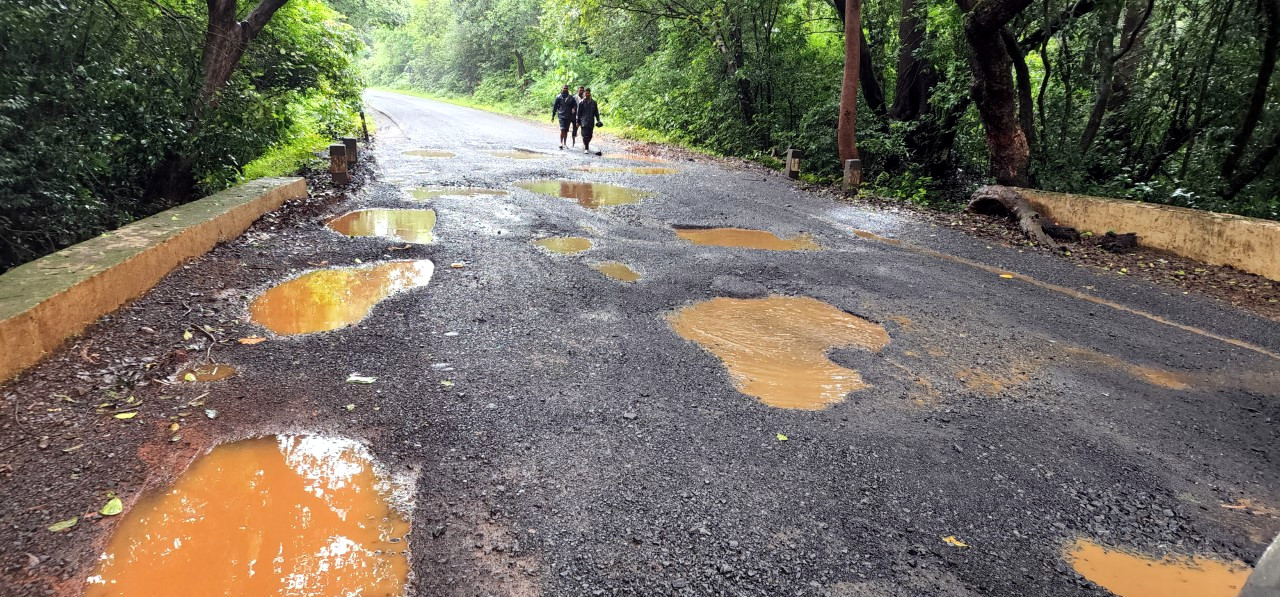 Belagavi-Goa highway via Chorla dilapidated yet again