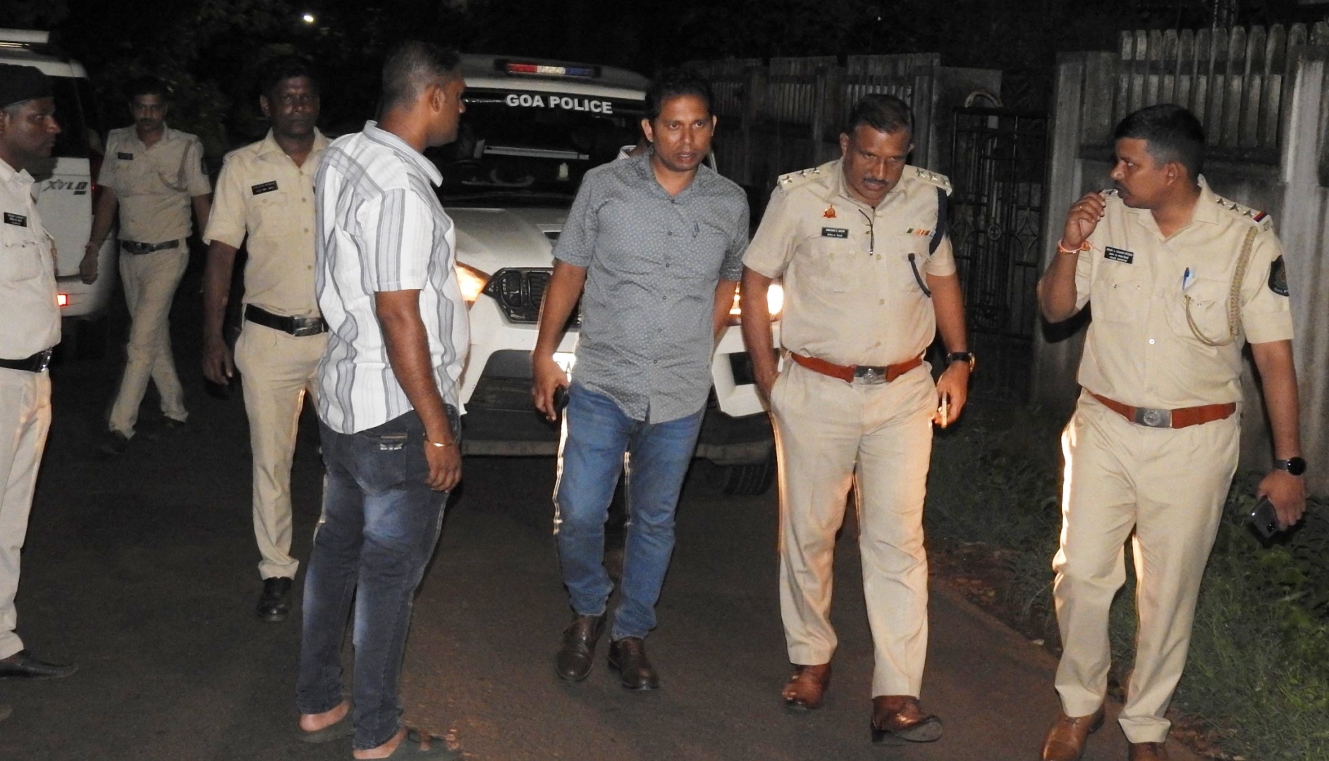 Jharkhand native slits throat in bid to end his life, survives