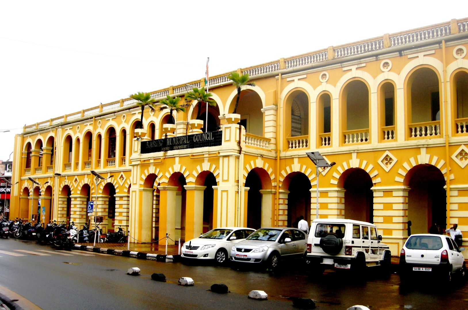 All’s not well in MMC. After cold war with chairperson, CO’s face-off now with councillor over use of 2 vehicles