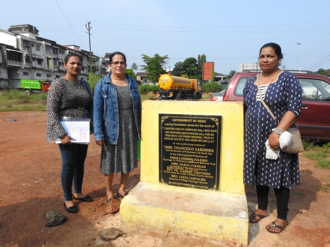 Group of women demand halt  to work on Navelim memorial