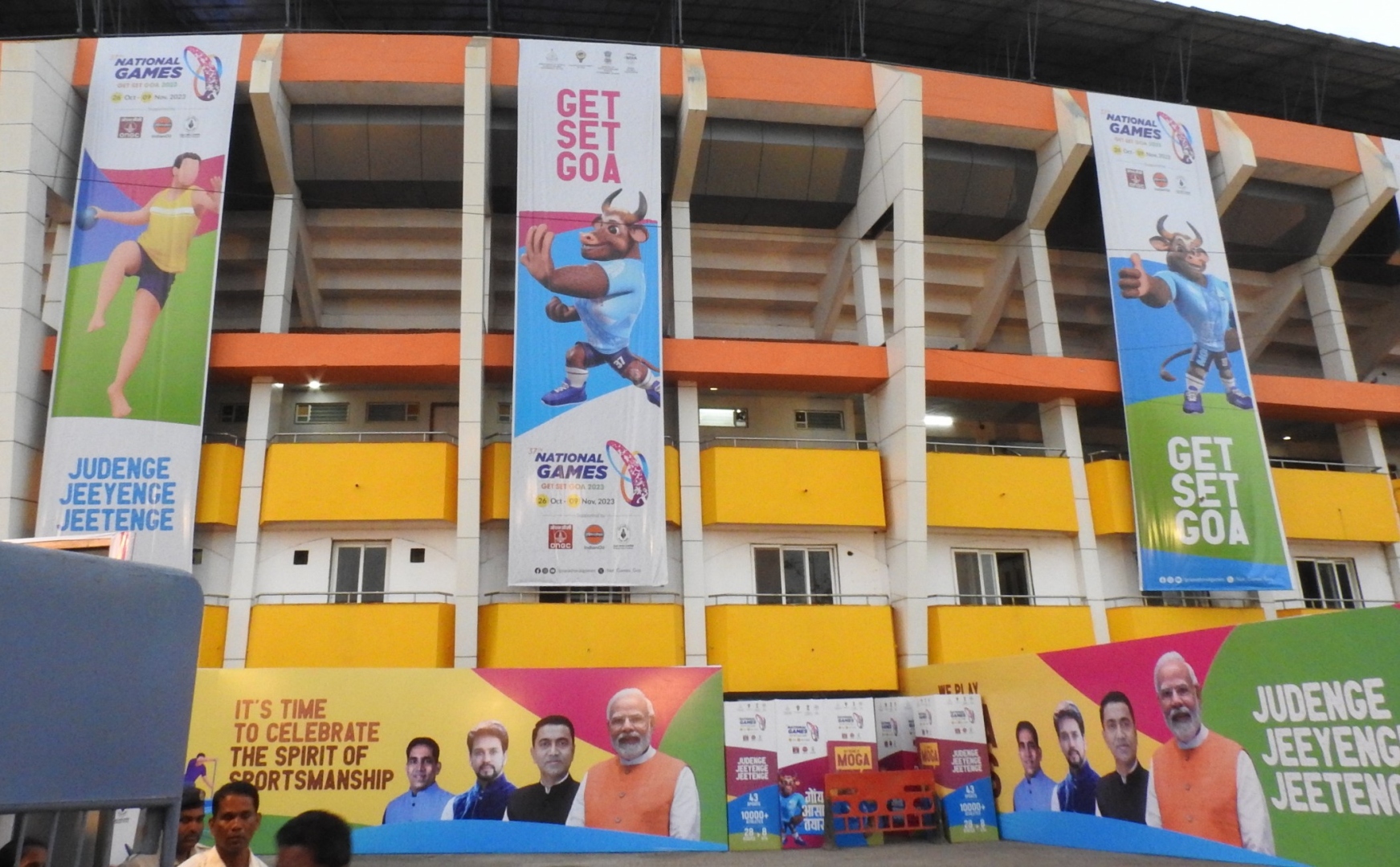 Let the Games begin...Fatorda stadium rolls out red carpet