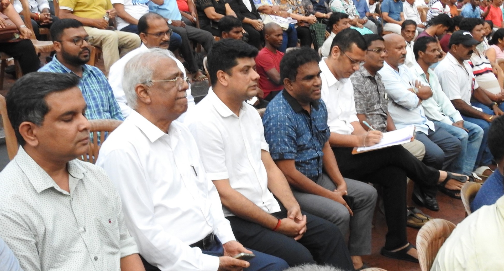 Oppn leaders show solidarity  with civil society initiative