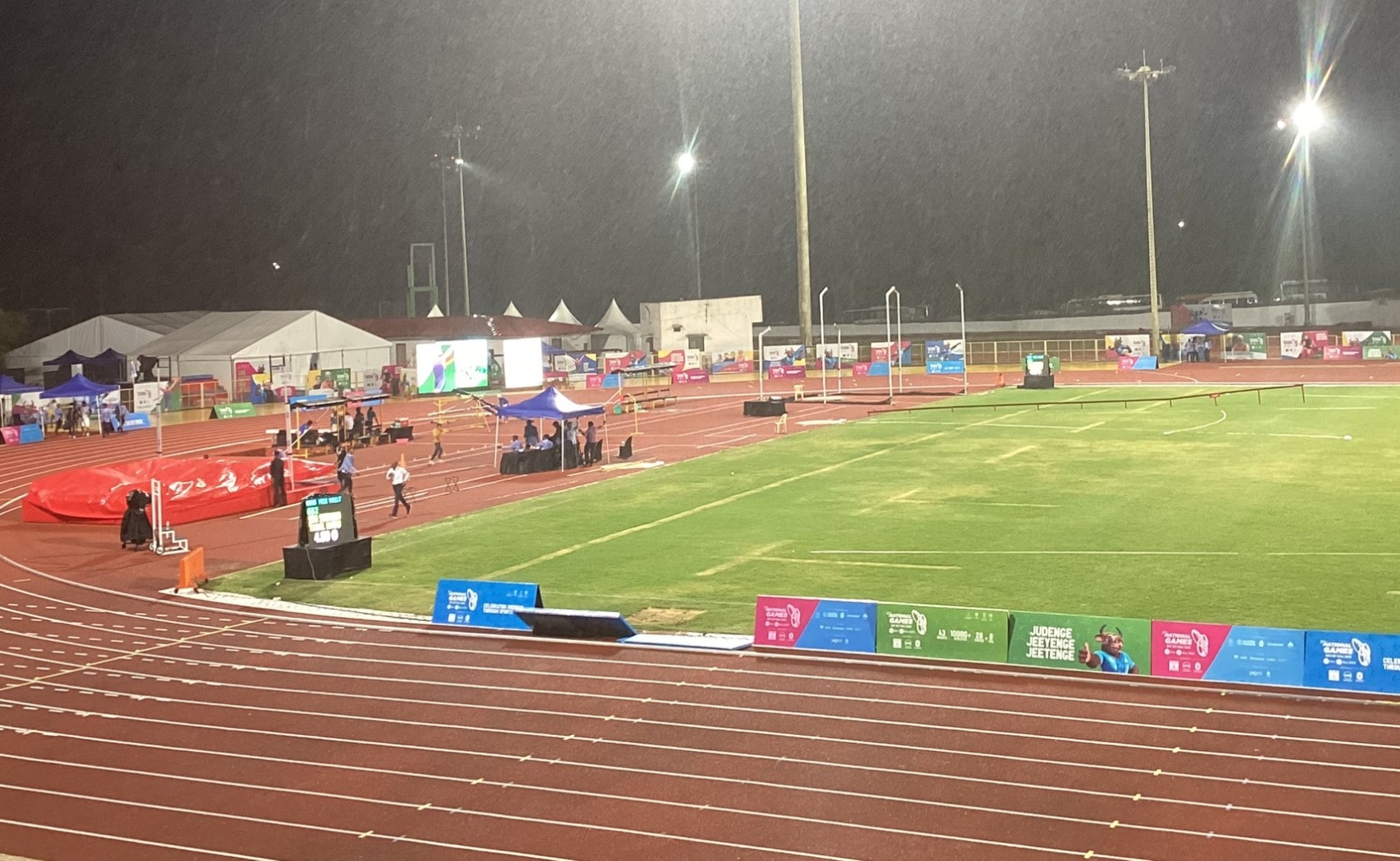 Brief showers and the stadiums begin leaking!