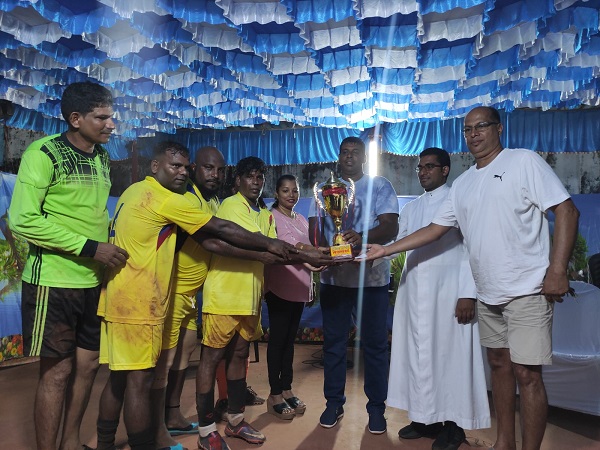 ﻿Murida Fatorda Veterans lift Henry Araujo Memorial Veterans trophy