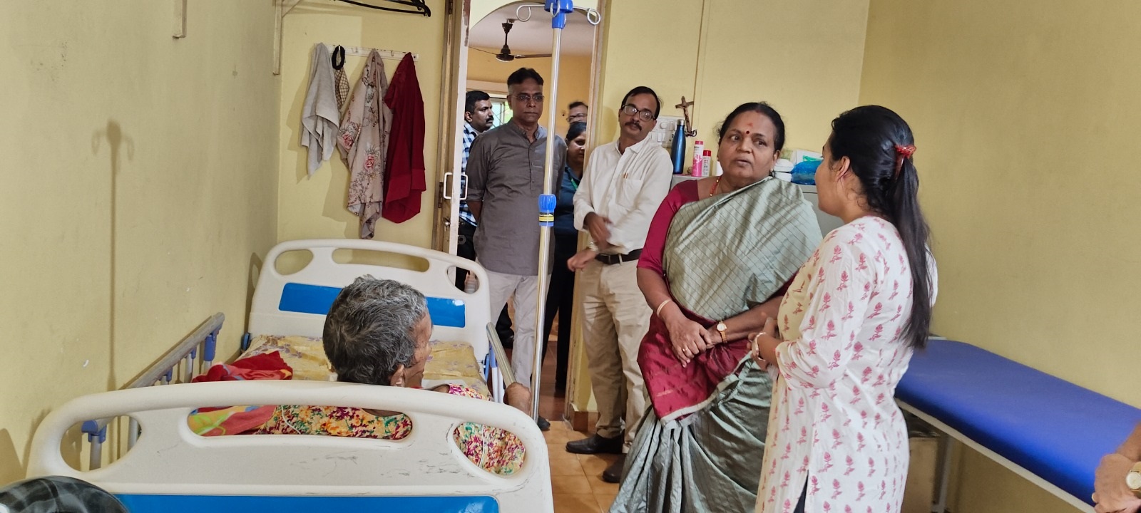 ﻿Wife of Goa Governor visits Street Providence Women Shelter Home