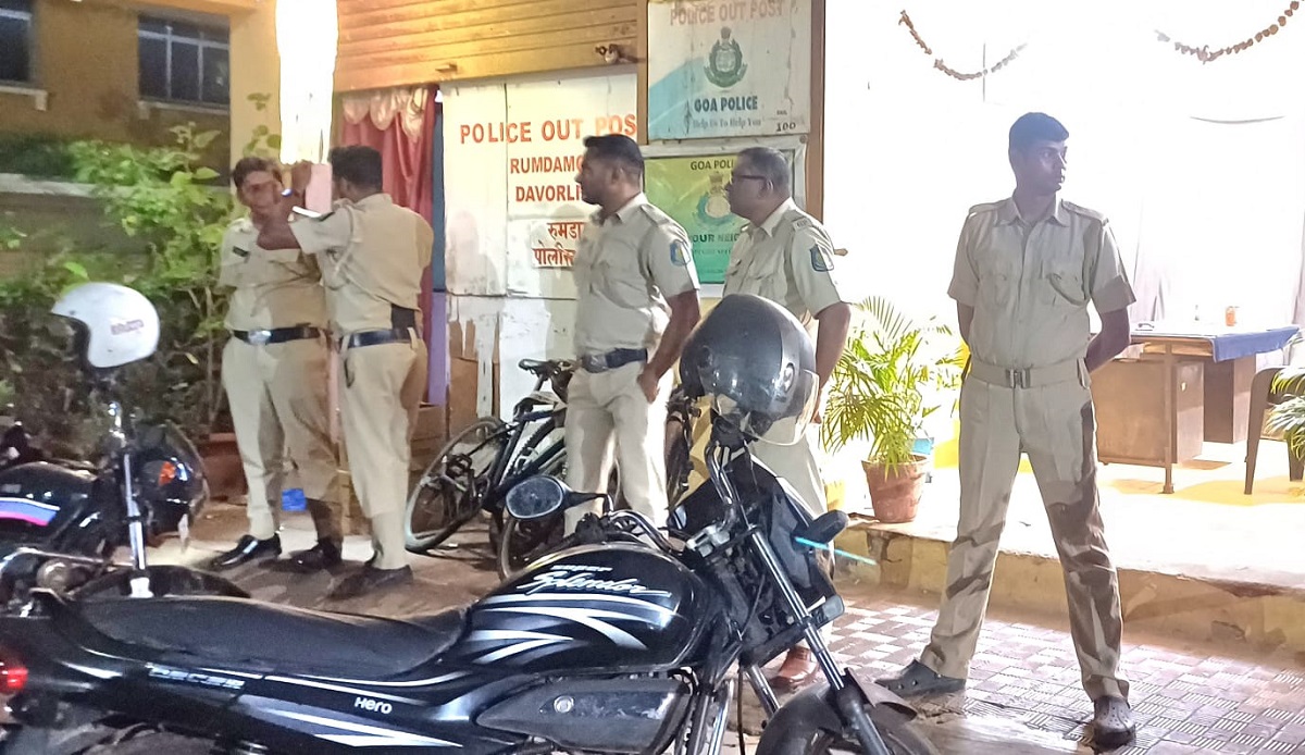 The Goan EveryDay Tension in Rumdamol Housing Board as 2 groups