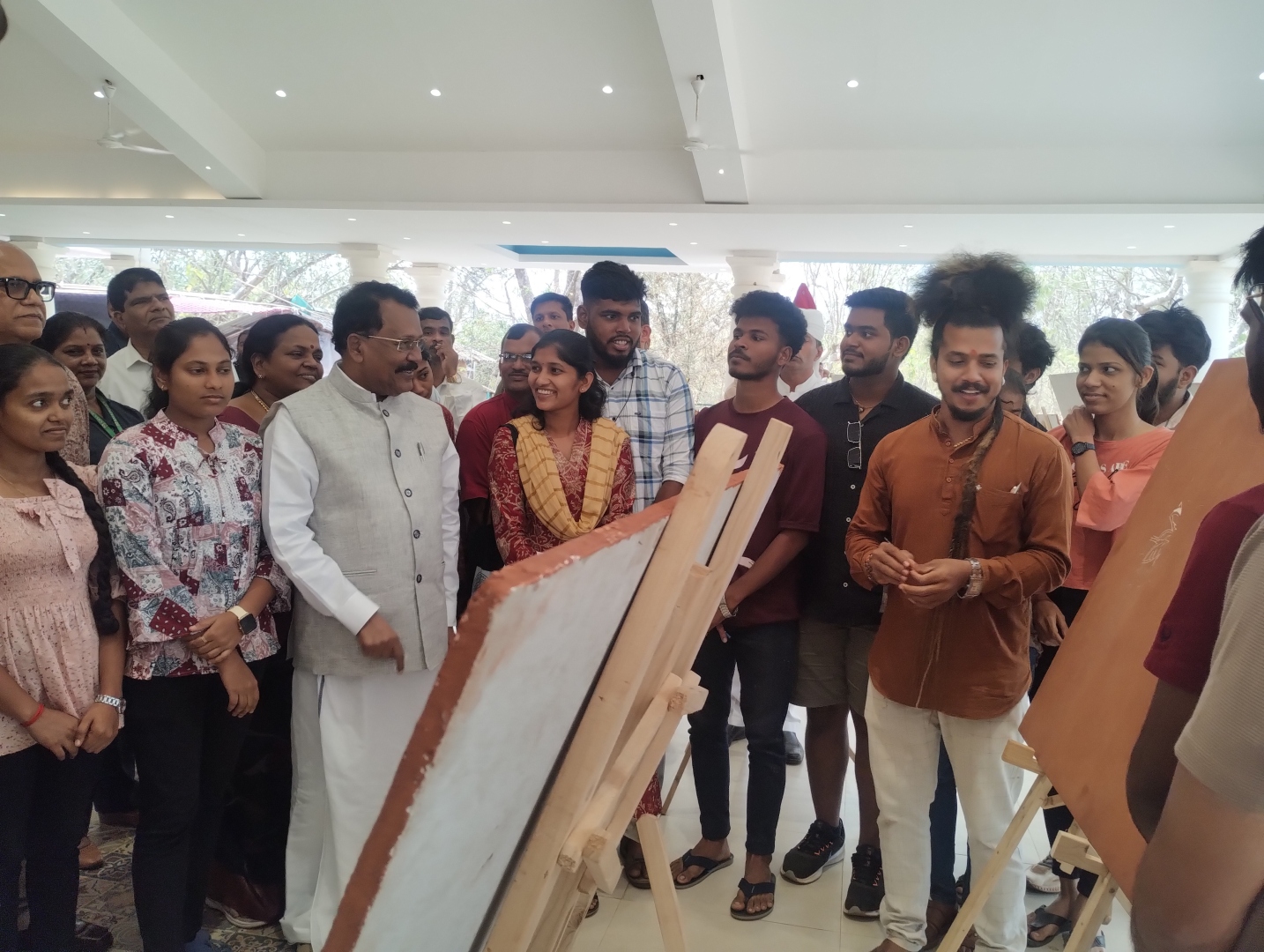 ﻿Time to preserve, promote and patronise Goan traditional Kaavi Art: Governor