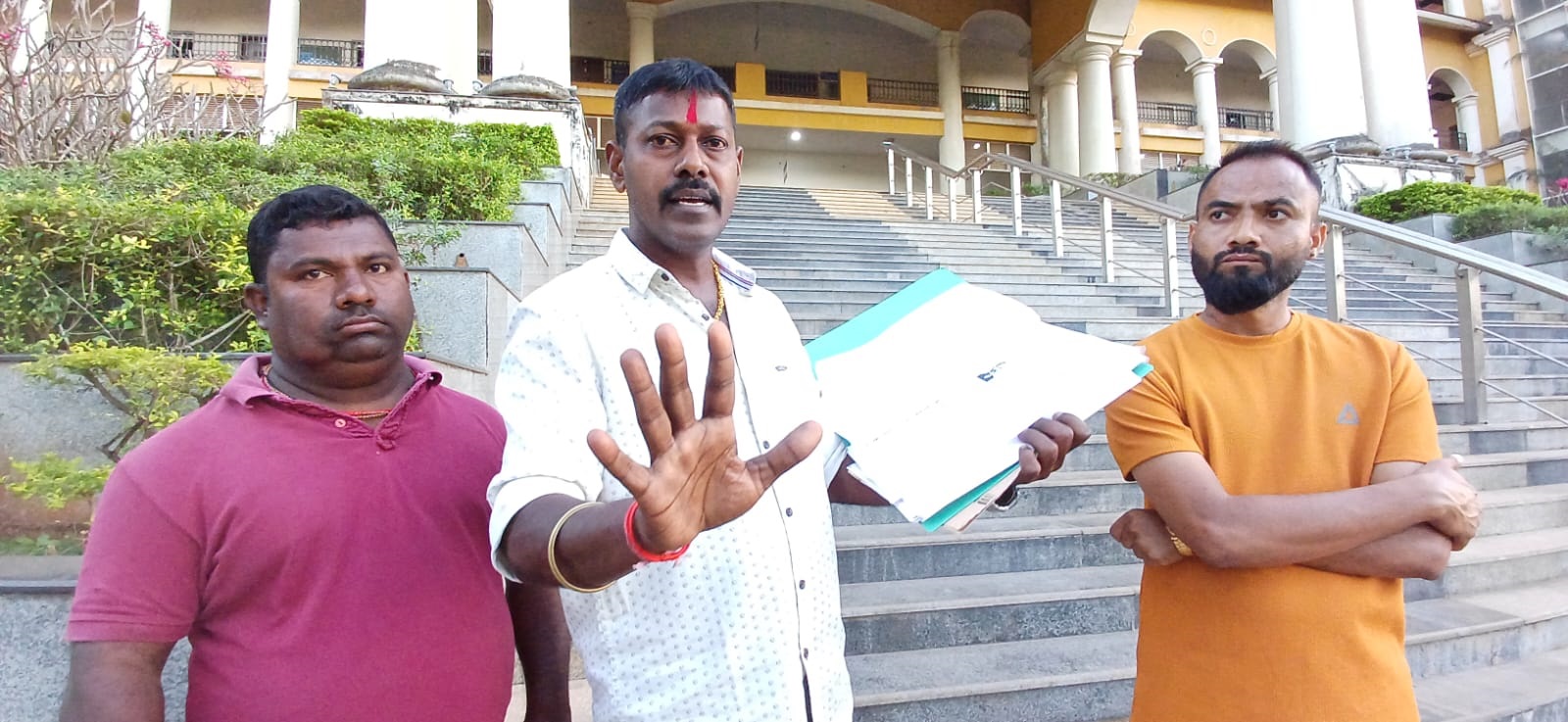 ﻿Shiv Premis present case to justify Shivaji statue installation