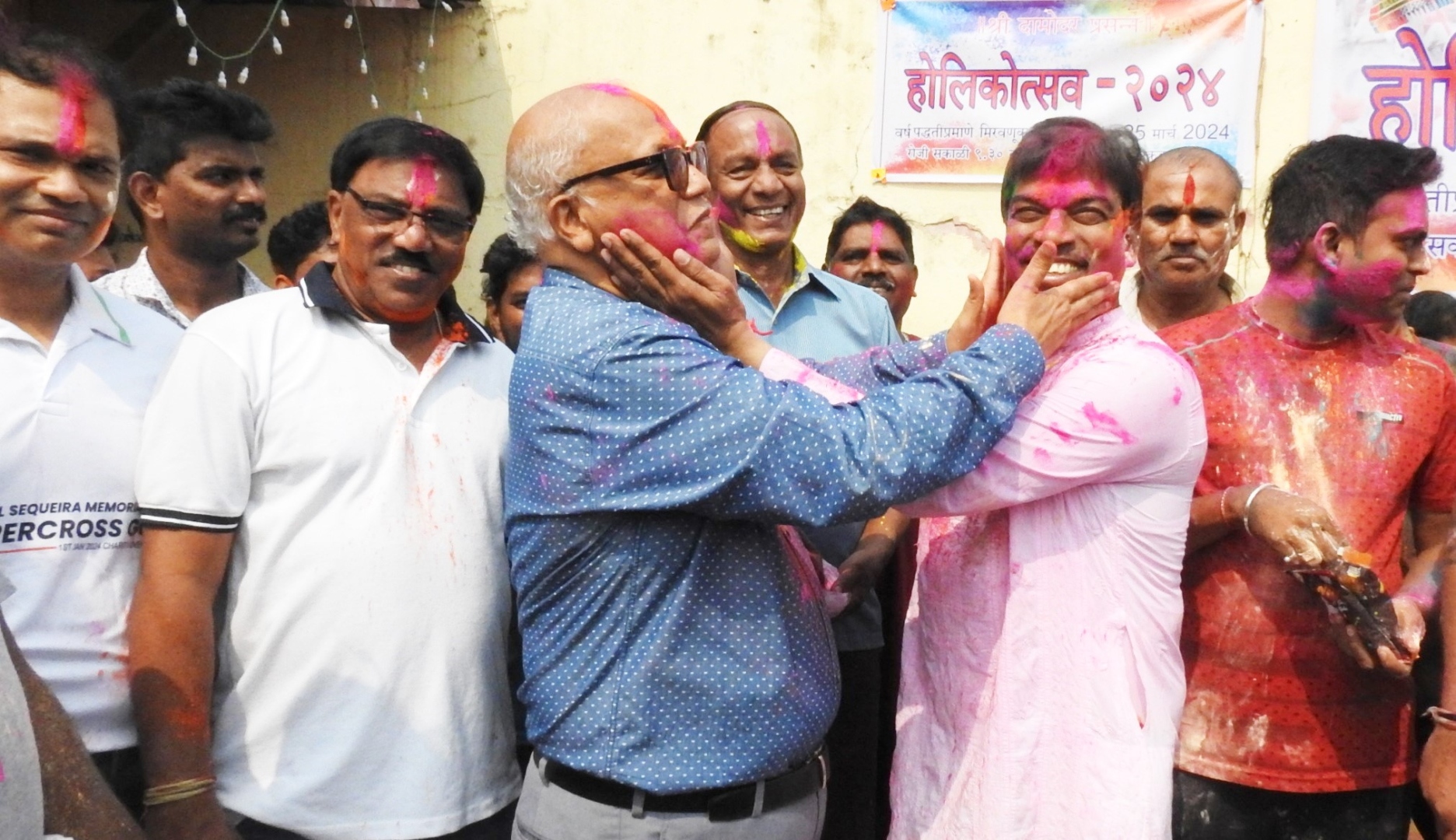 Fatorda witnesses new-found friendship  between Digambar and Damu on Holi