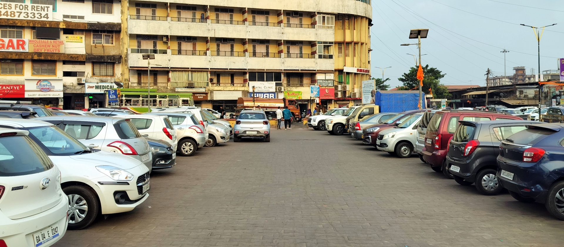 Mapusa civic body caught off guard by 200% surge in taxi stand parking fees