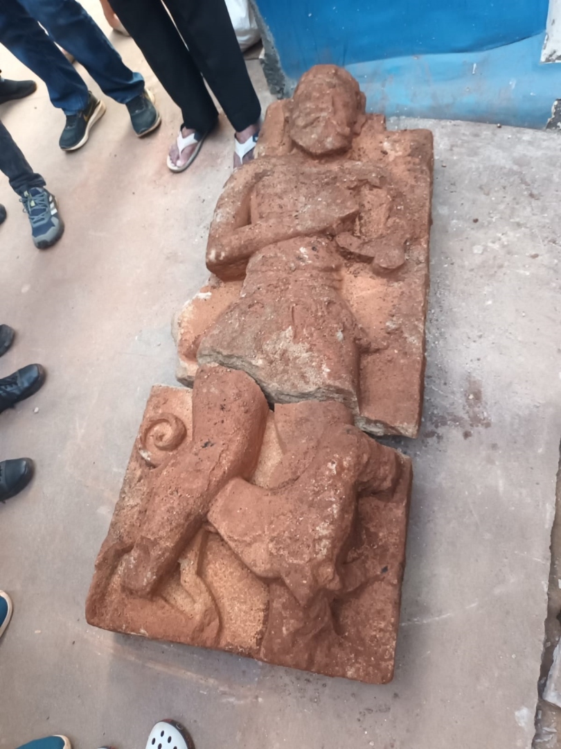 Idol unearthed in city sparks debate on historical significance