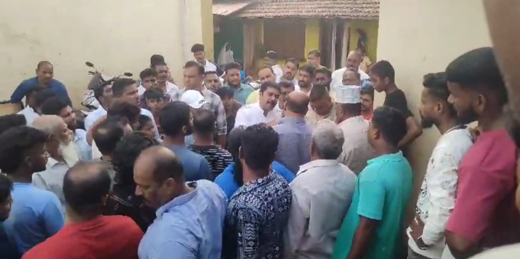 INDIA bloc, Kamat members come face-to-face at Moti Dongor