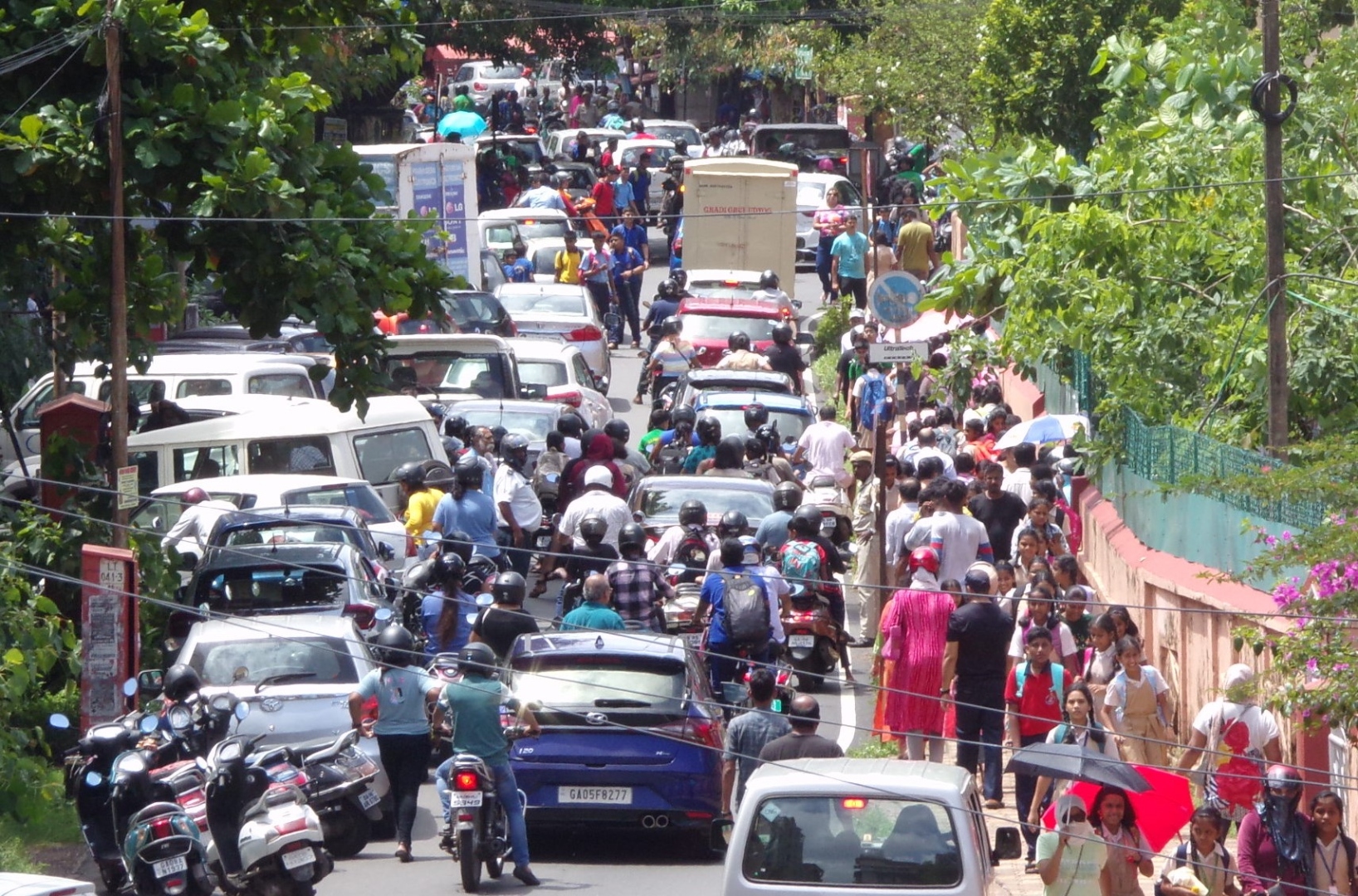 New academic year begins in Margao, but traffic issues remain unresolved