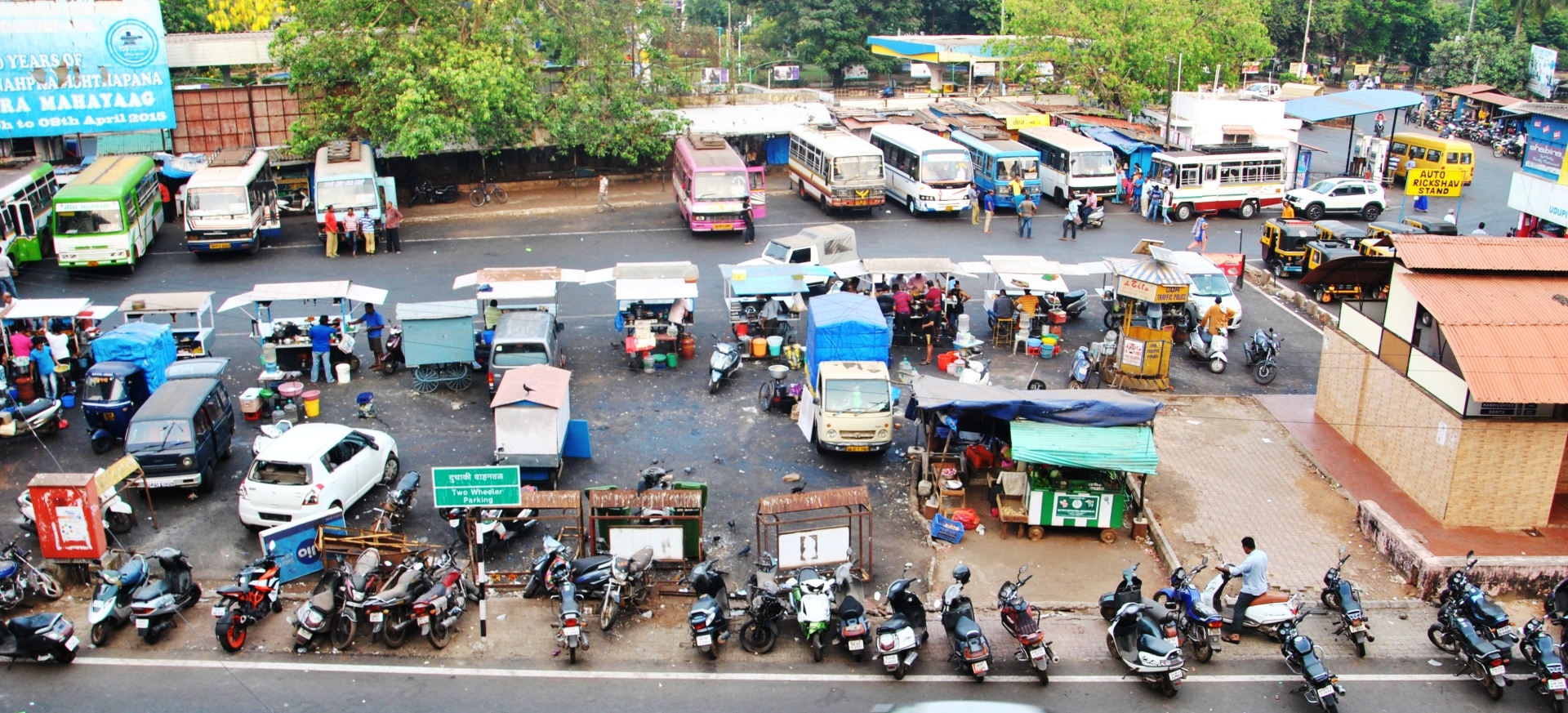 Is Margao Old Bus Stand being shut  down to make way for a project?