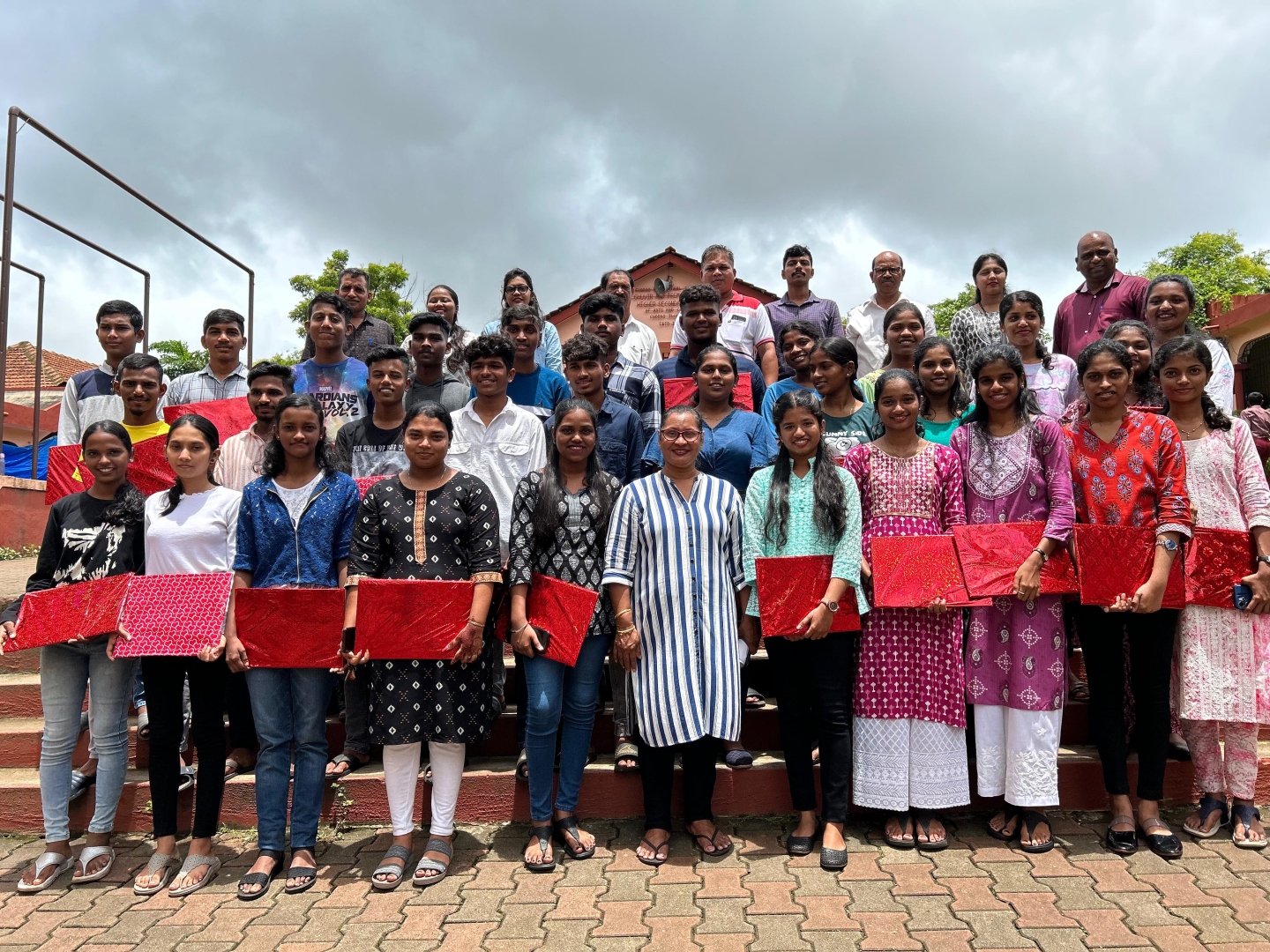 ﻿Raghuvir & Premavati Salkar HSS celebrates excellence