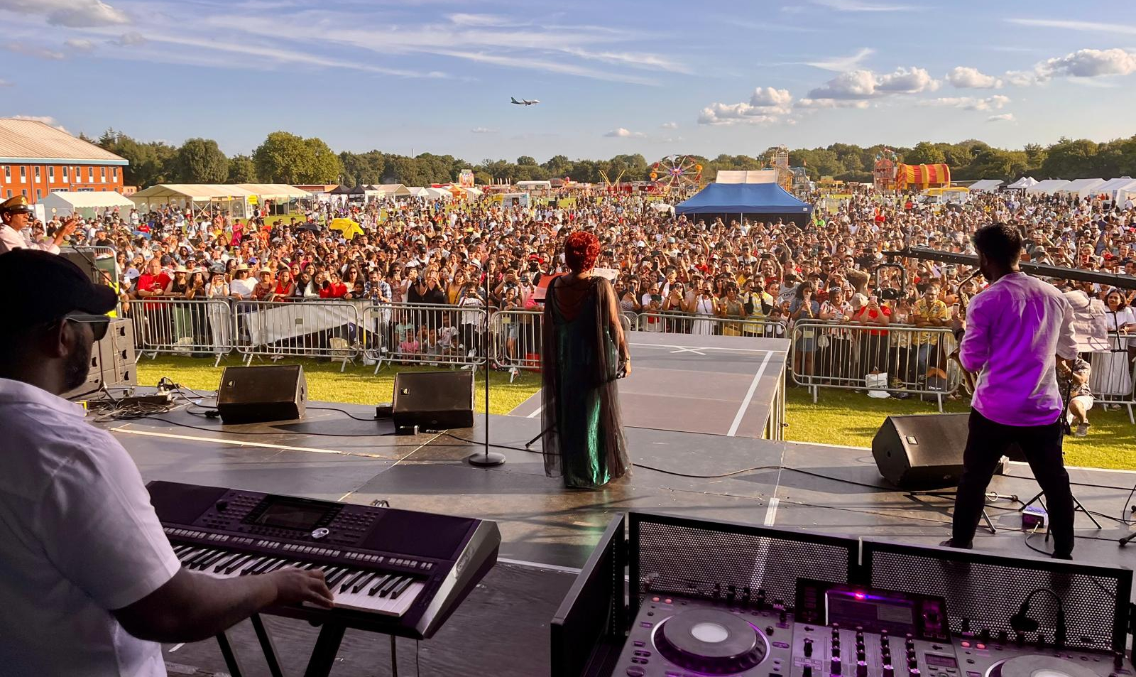 Lorna enthrals thousands of Goans at festival in London