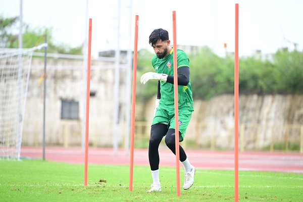 ﻿FC Goa goalkeeper Arshdeep Singh moves to Hyderabad FC