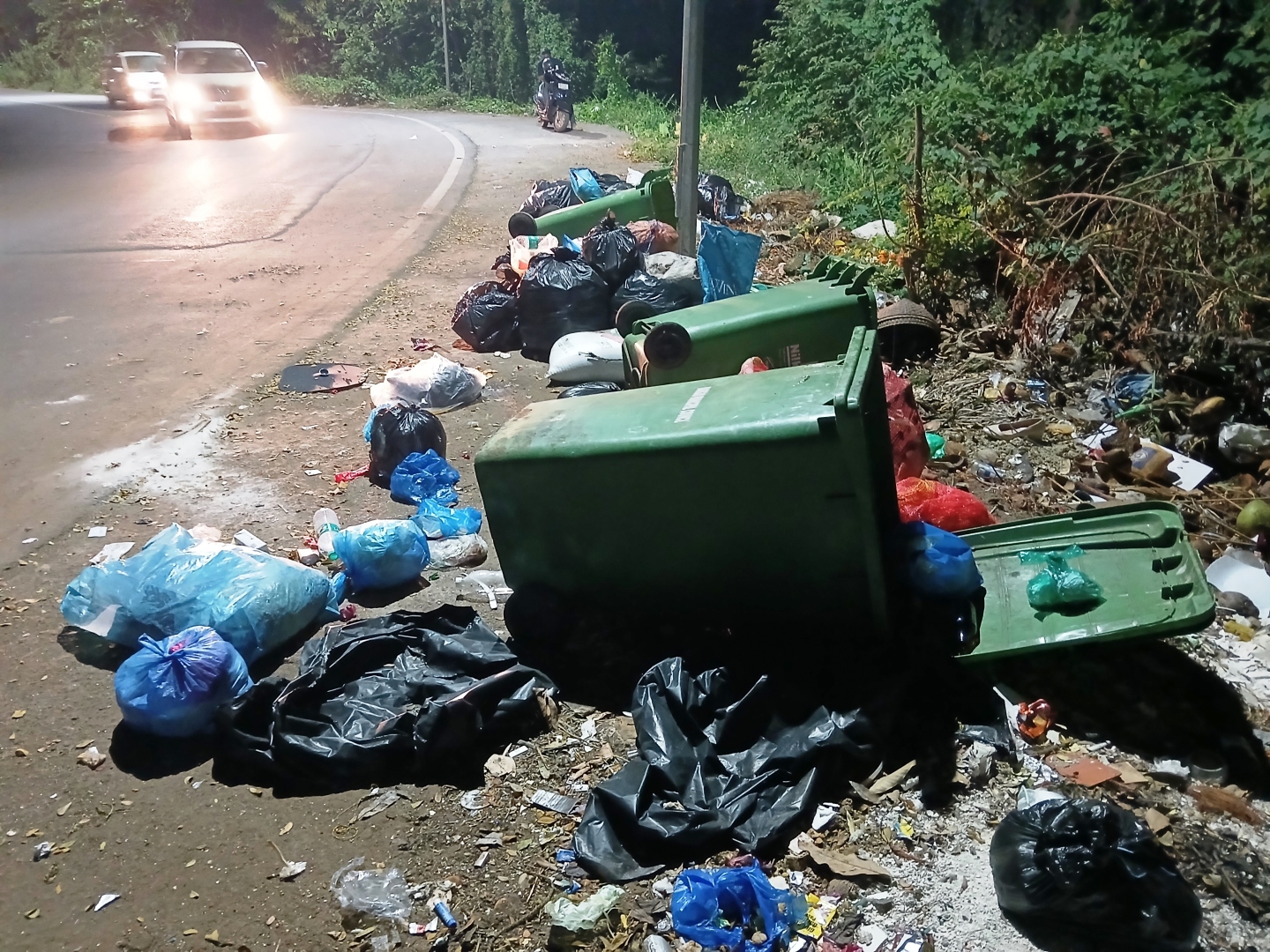 Margao ring road near Comba subway turns into black spot