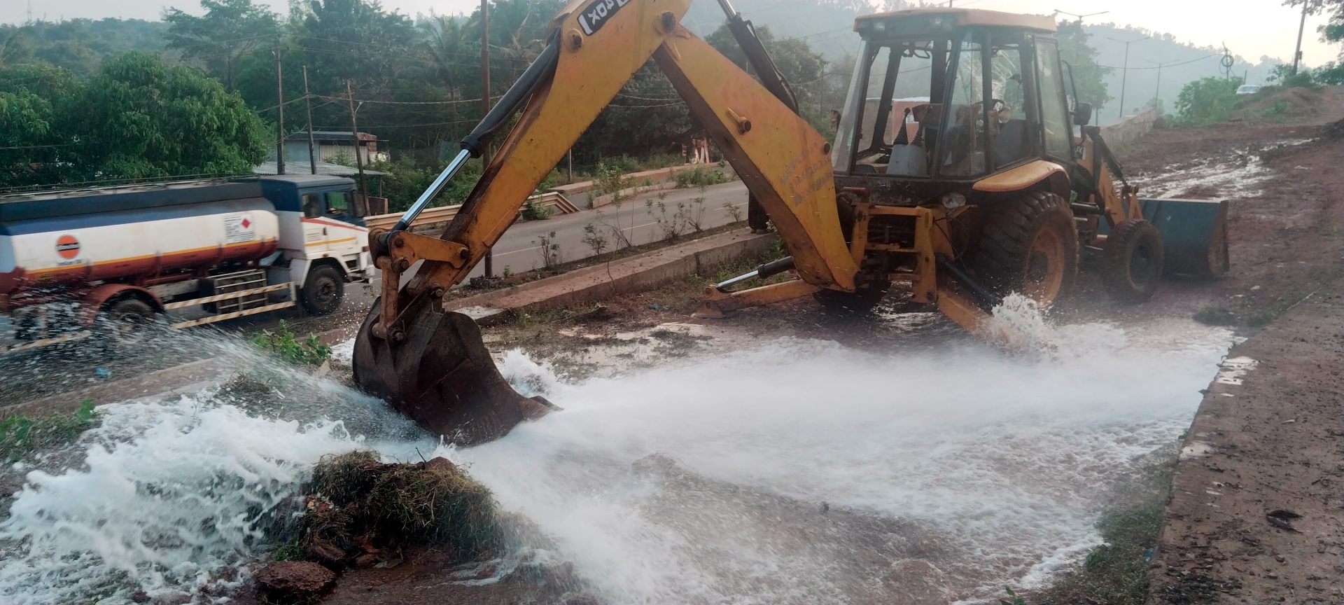 JCB ruptures water pipeline at Khandepar, supply disrupted