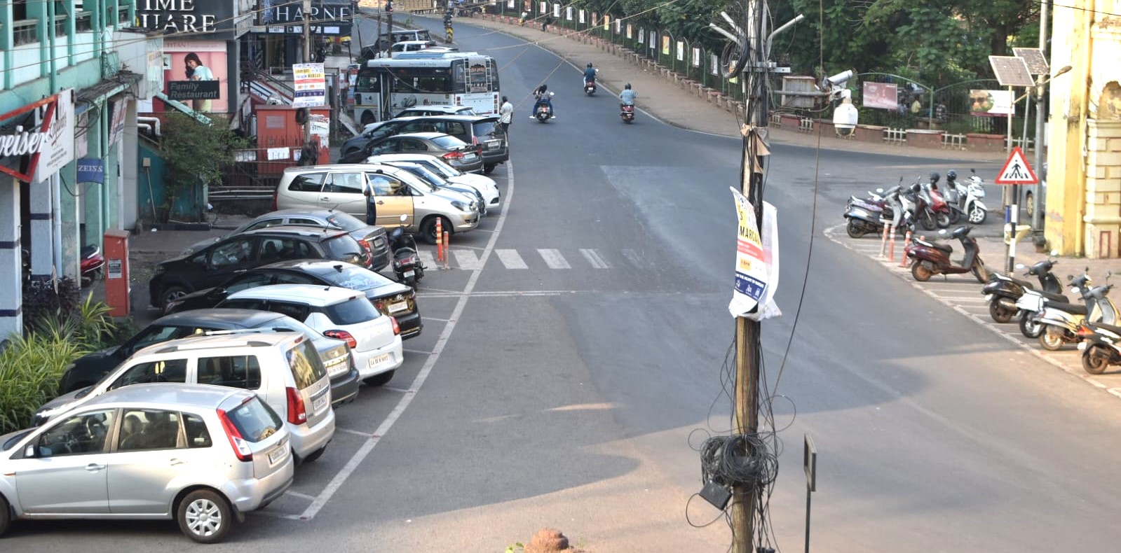 Visitors park vehicles on roadsides   obstructing other road users