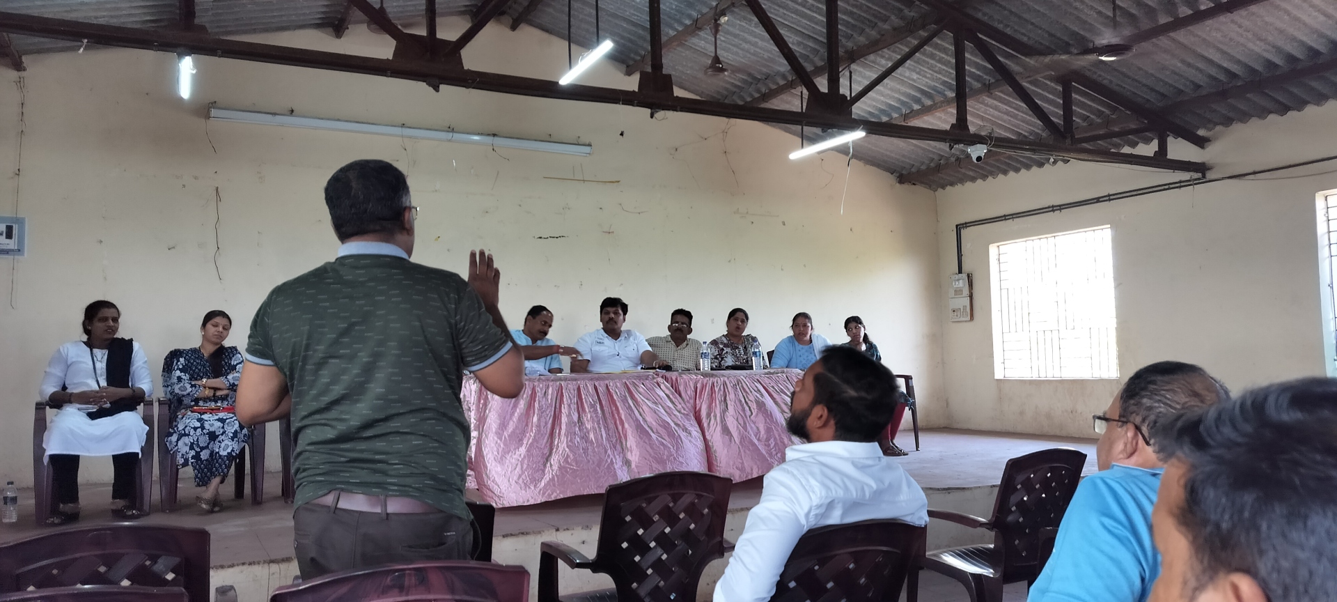 Tivim villagers demand action   to streamline waste management