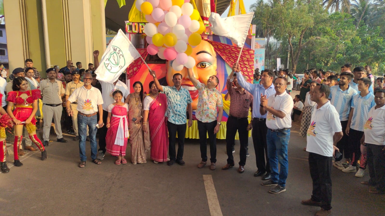 Cortalim attracts thousands at first-ever Carnival
