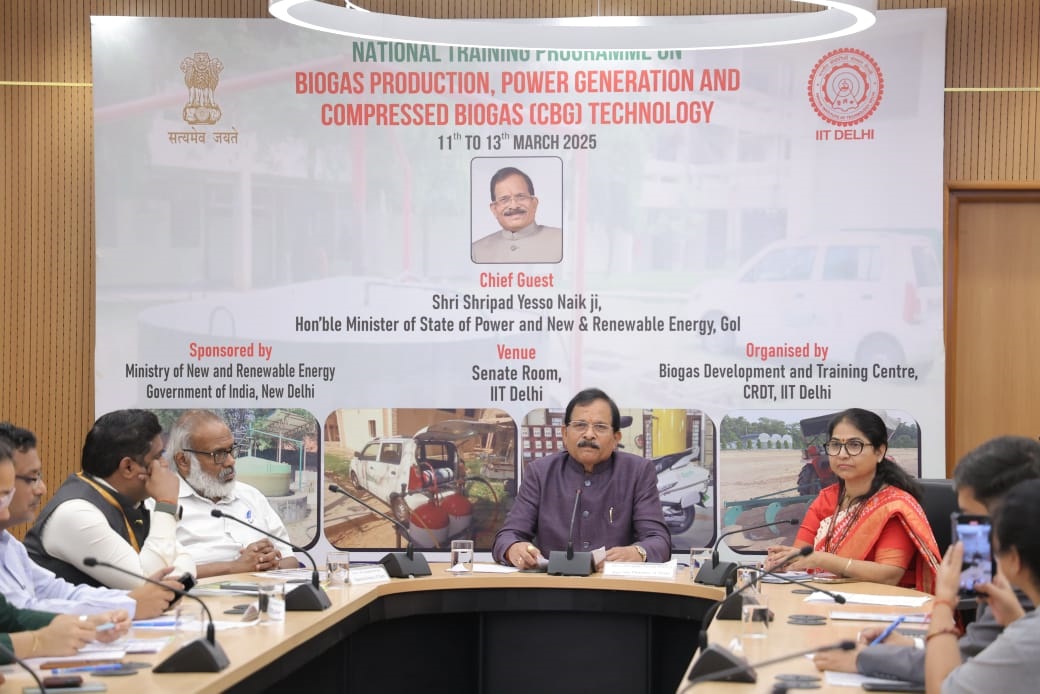 Shripad  highlights India's renewable energy growth at IIT Delhi