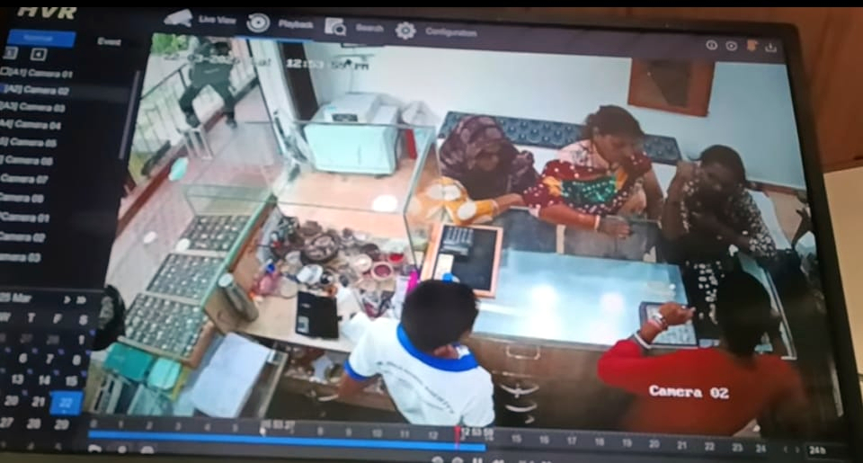 Gold worth Rs 2.52 lakh stolen in Quepem jewellery shop heist