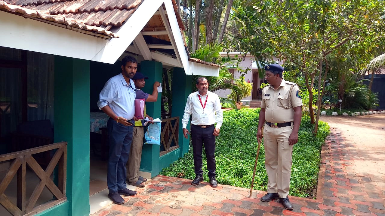 Acting on HC order, 18 tourism structures unsealed at Agonda
