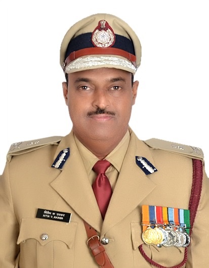 Nitin Raiker awarded National Fire Service Commendation